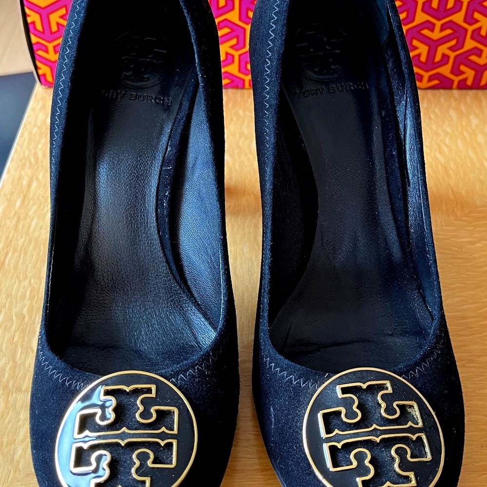 Tory Birch black suede shoes
